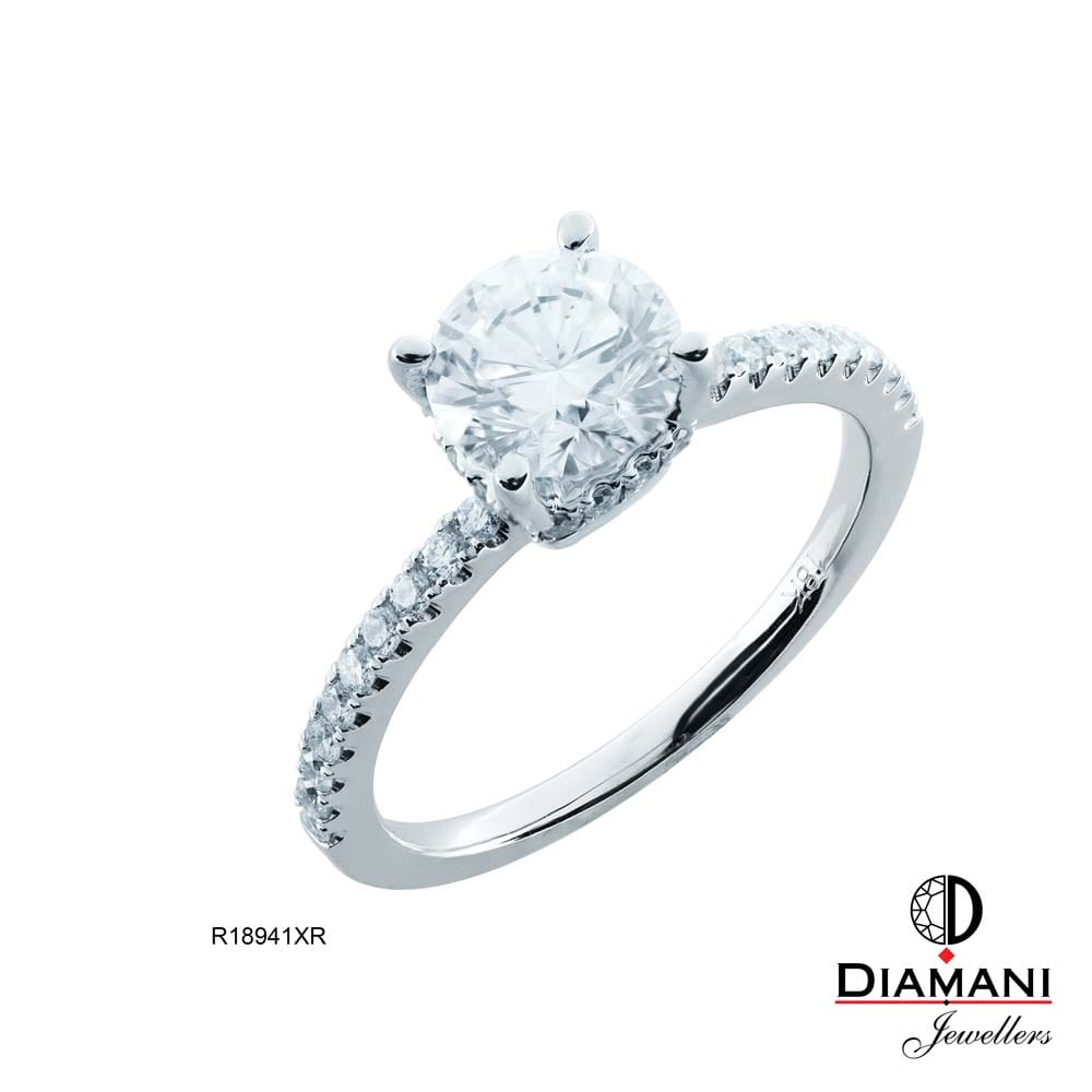 1.45ctw Round Solitaire: Diamond Accented Ring in 18K Gold | DIAMANI Jewellers